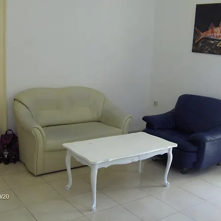 Hola Apartment
